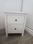 2 mesas de cabeceira Hemnes (ikea)