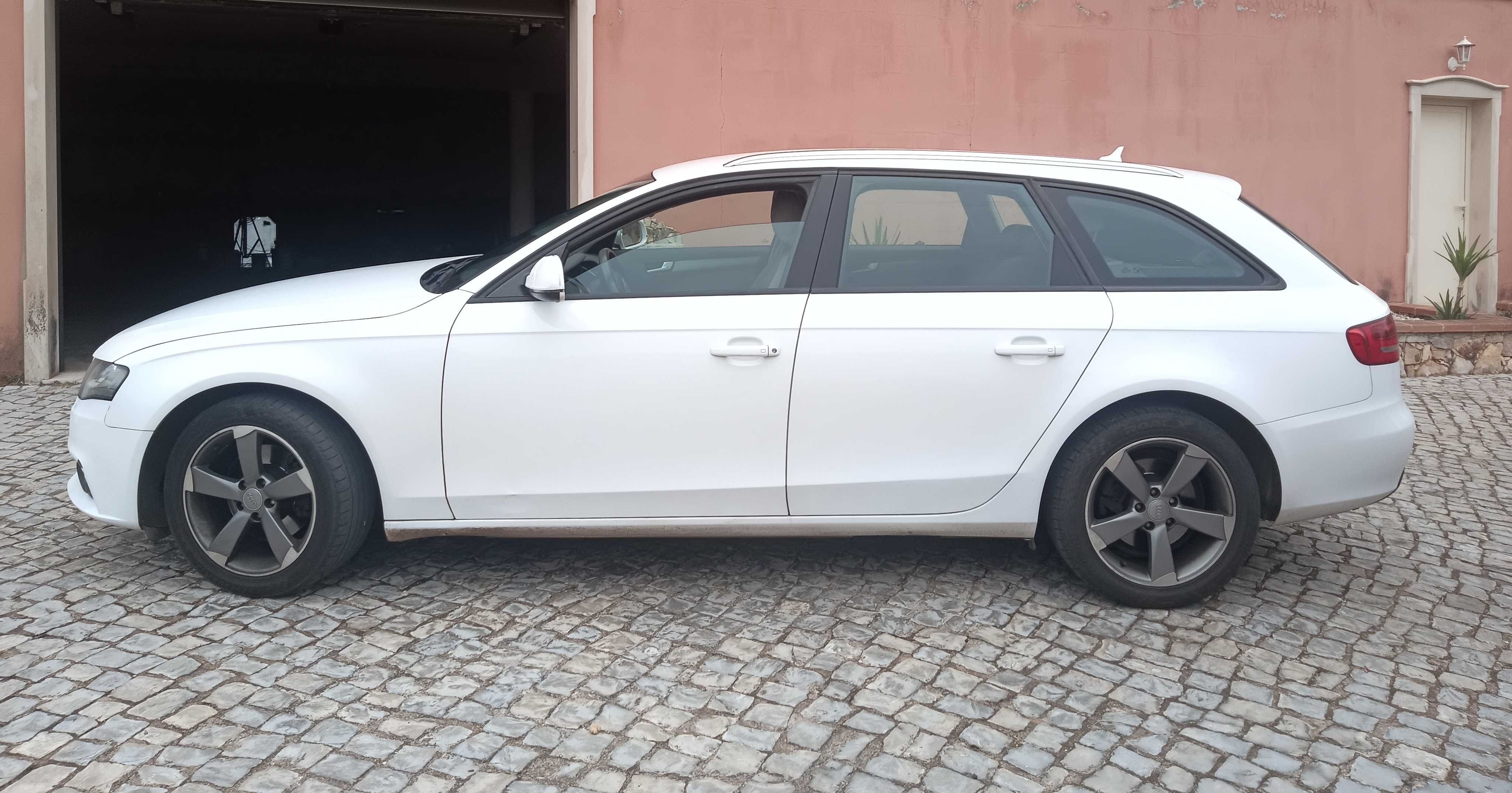 Audi A4 (b8) 2010