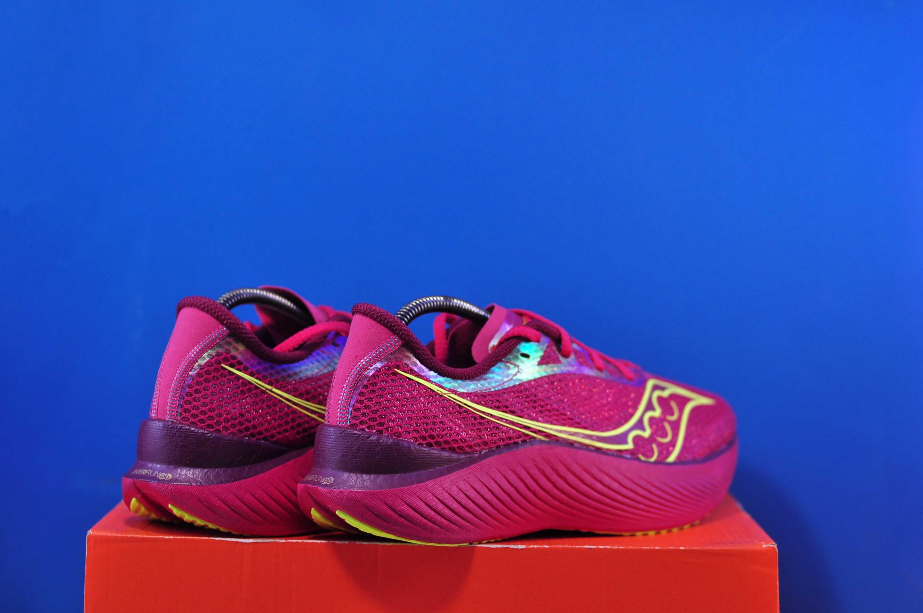 Кроссовки Asics Gel-Noosa Tri 11 , Saucony Endorphin Pro 3 Red