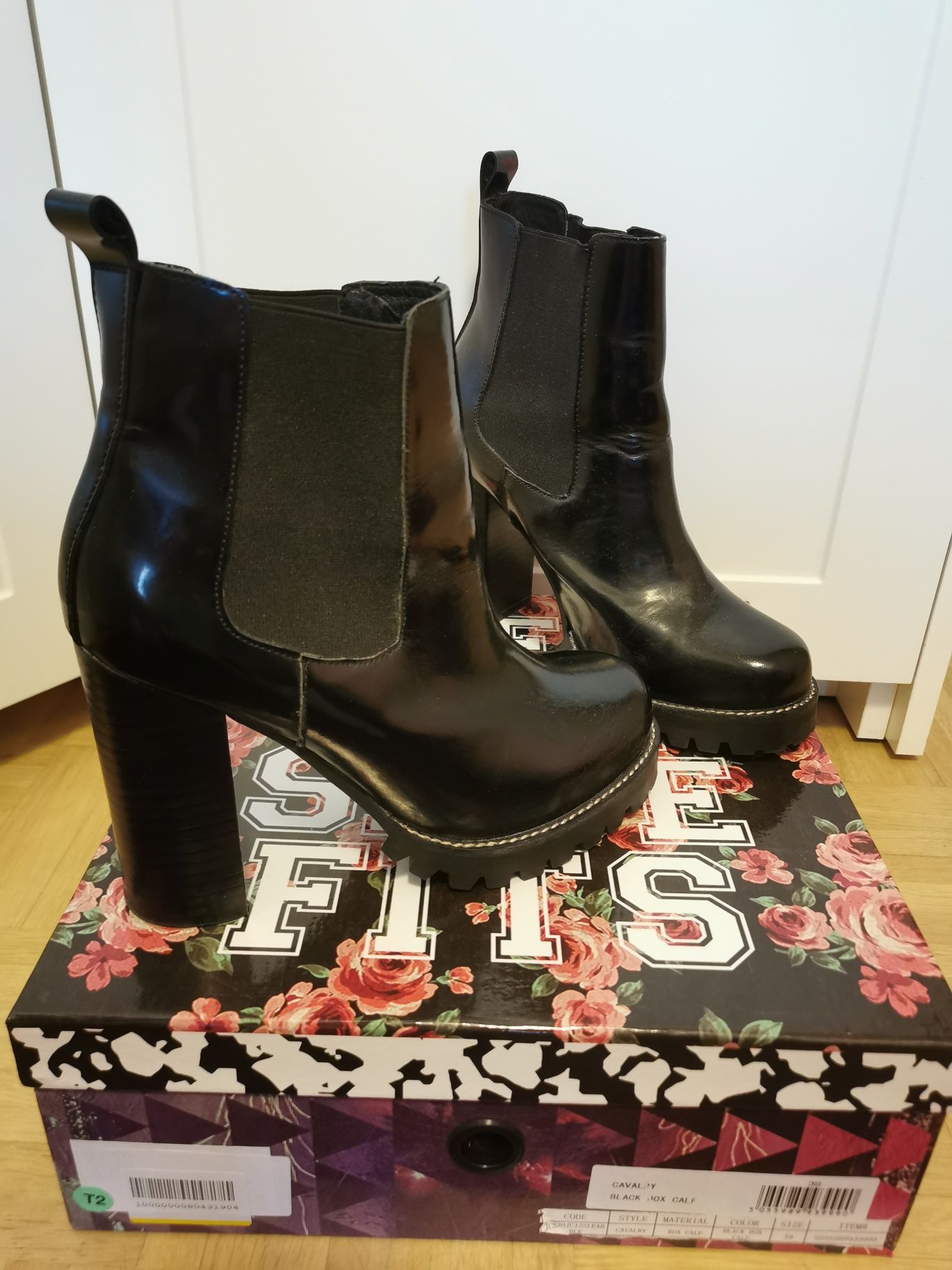 Jeffrey Campbell Botki skóra