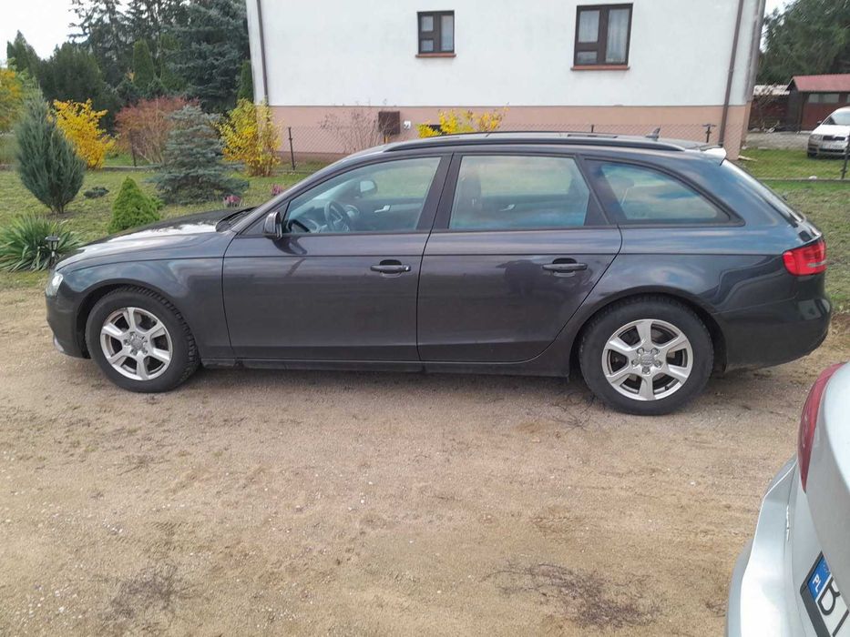 Sprzedam Audi A4 B8 AVANT 2.0 tdi