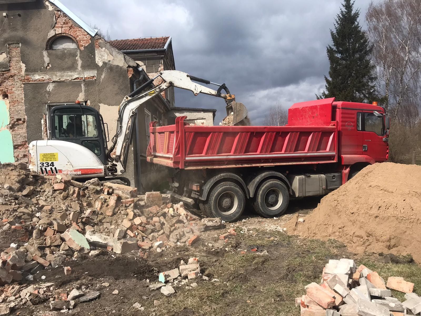 Usługi wywrotka wywóz przewóz dostawa materiałów. Wywrotki Olsztyn