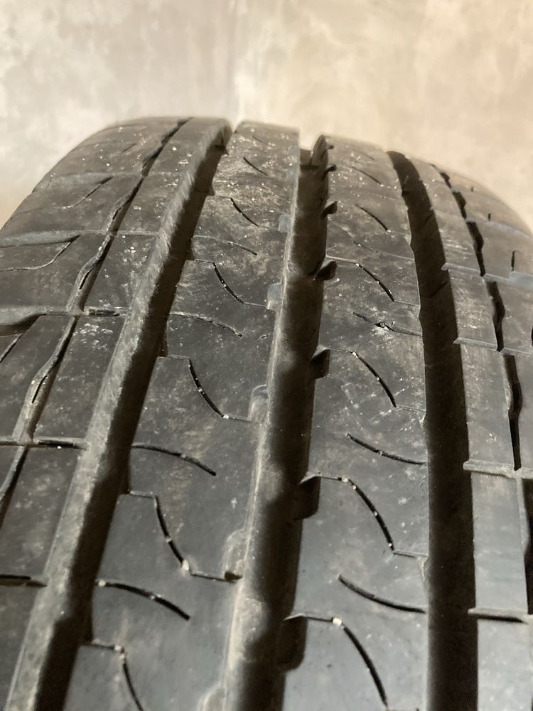 Opony letnie Kleber 215/65/R15c   2022 rok   4 sztuki