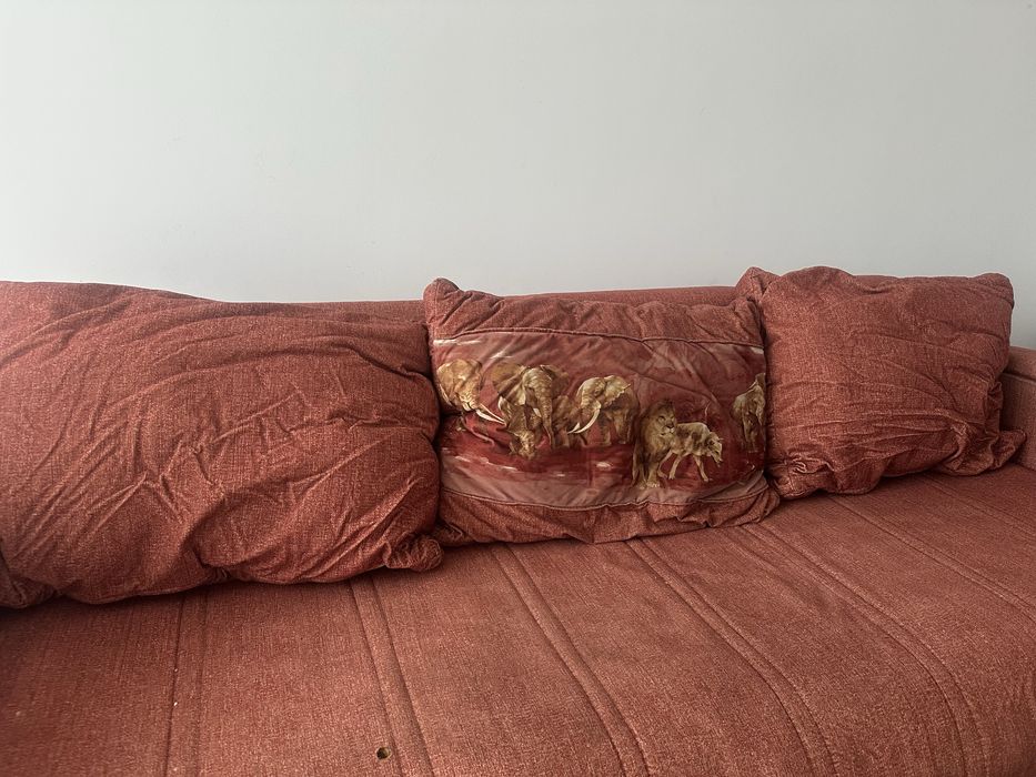 Продам б/у диван