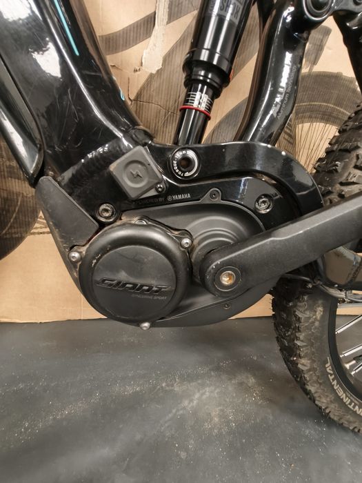 Giant liv emboled e, full elektryk Yamaha, enduro