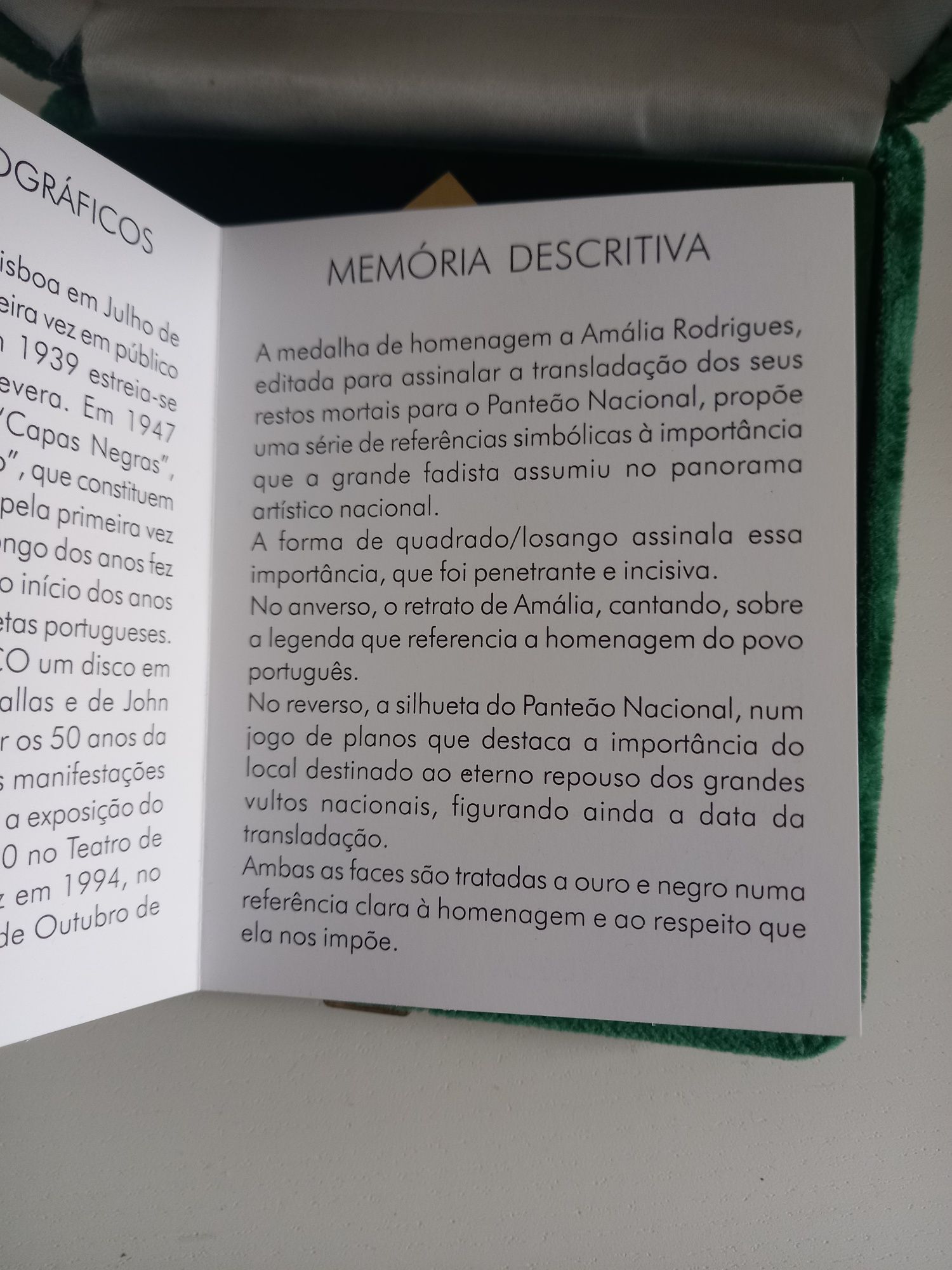 Medalha Comemorativa de Amália Rodrigues