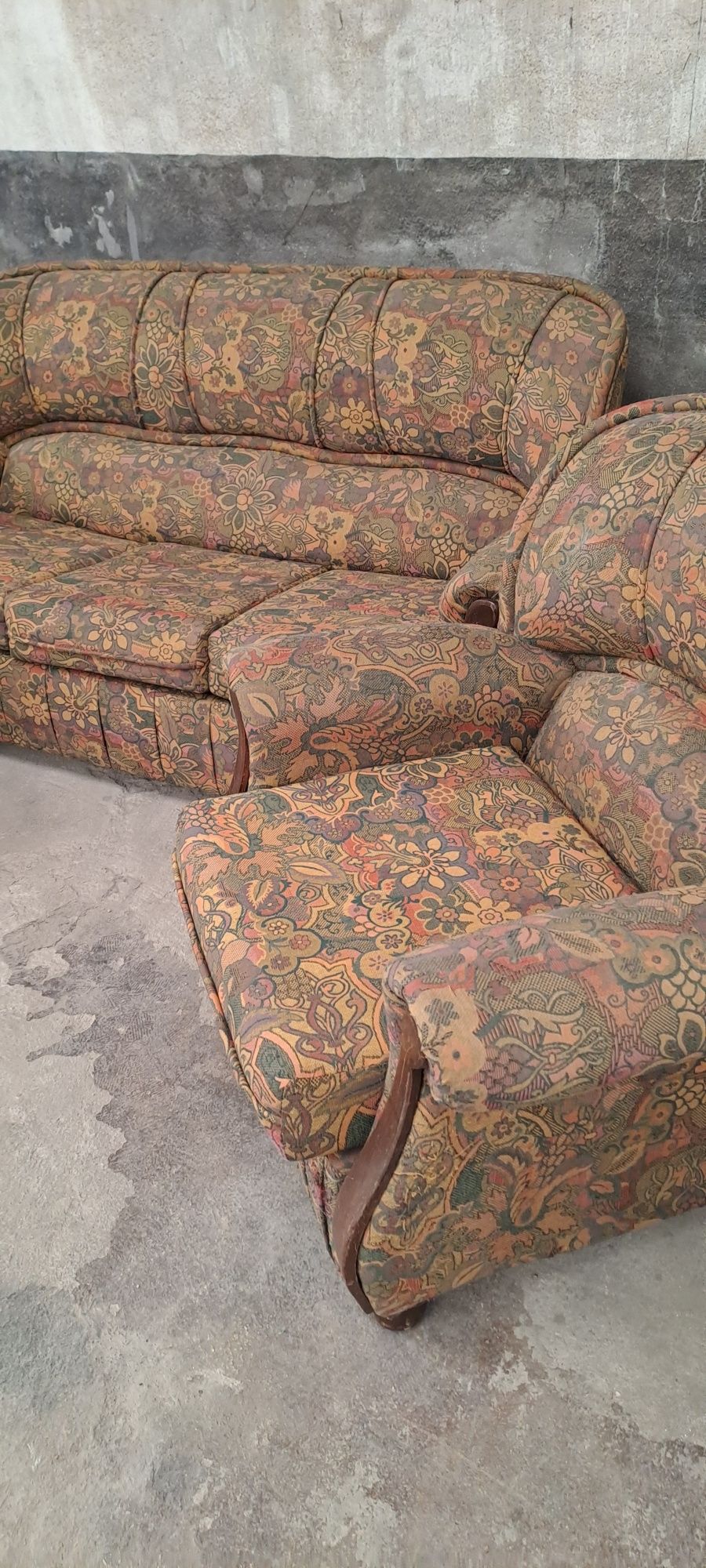 Conjunto sofás 2 maples + sofa cama