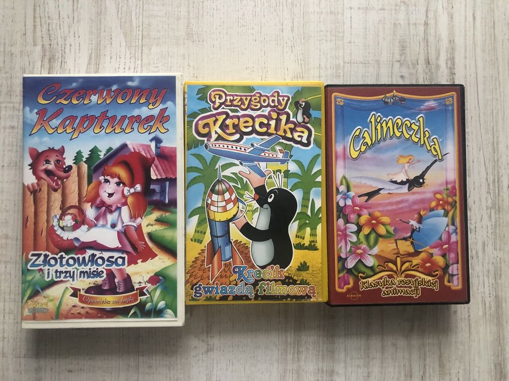 Kasety VHS bajki Calineczka Przygody Krecika Czerwony Kapturek
