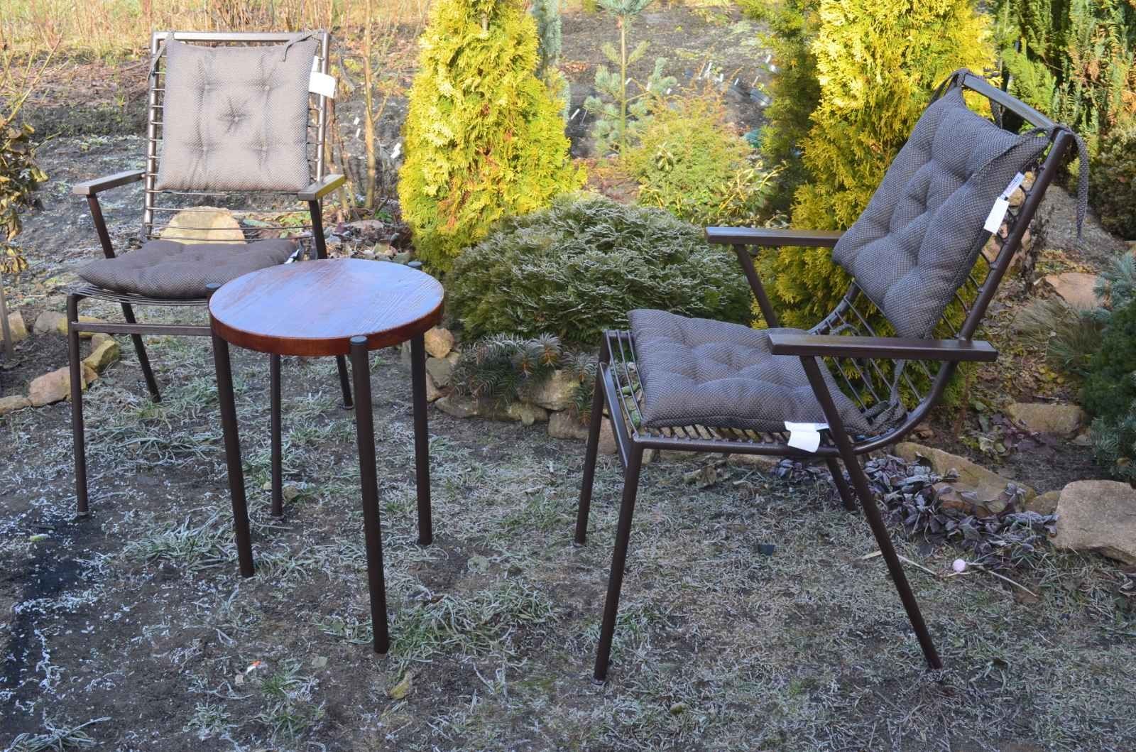 Металеві садові крісла зі столиком