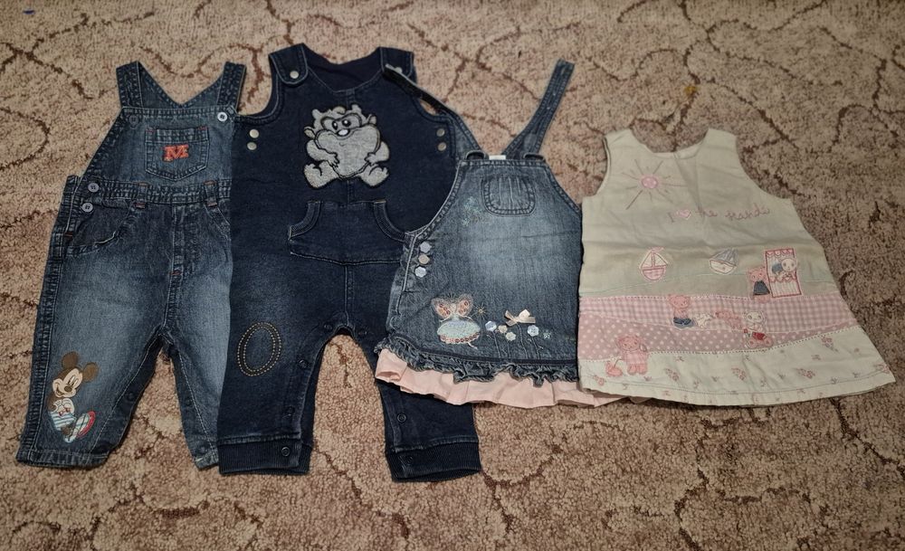 Віддам дитячі речі