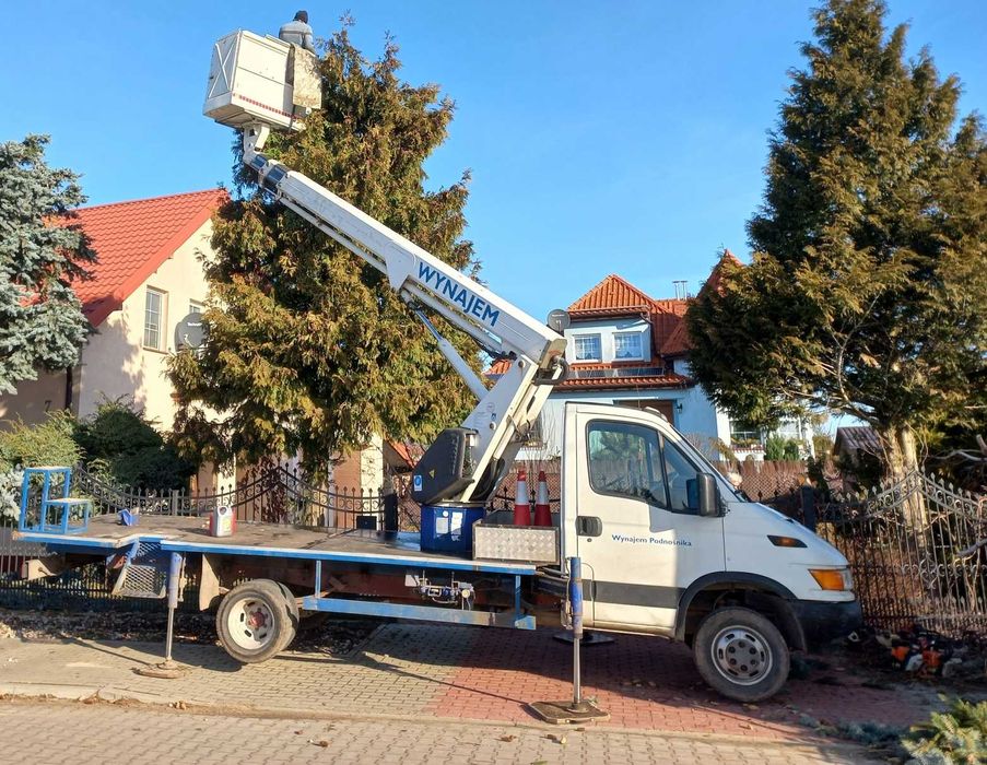 Podnośnik koszowy 18m + operator Pilarz Rębak Zwyżka Płock