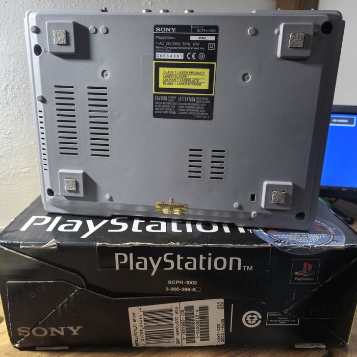 Playstation 1 scph1002 pal. Box zestaw