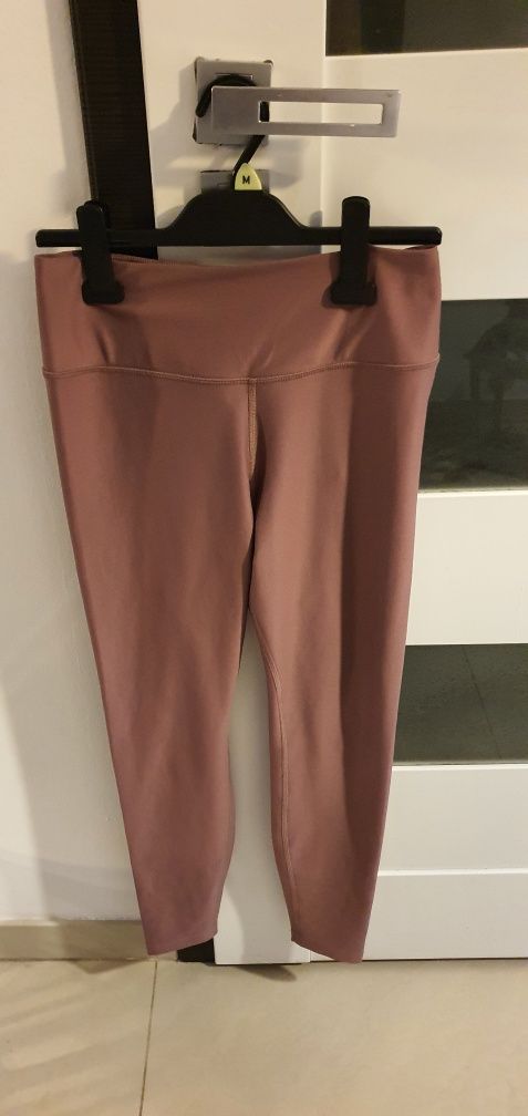 Bluza,bluzka,spodnie markowe r."M"