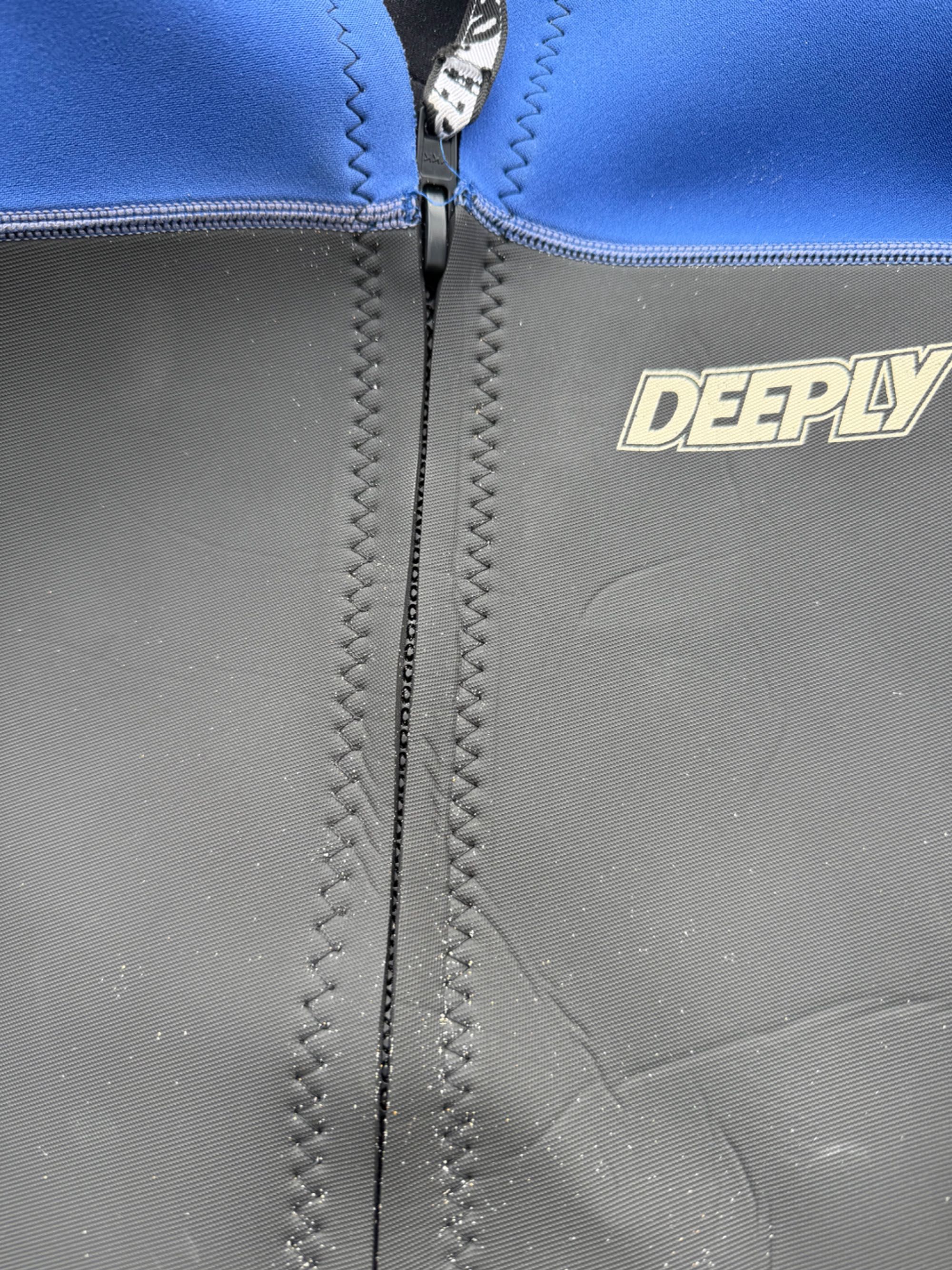 Fato Surf, Wetsuit Deeply Tamanha/Size L.