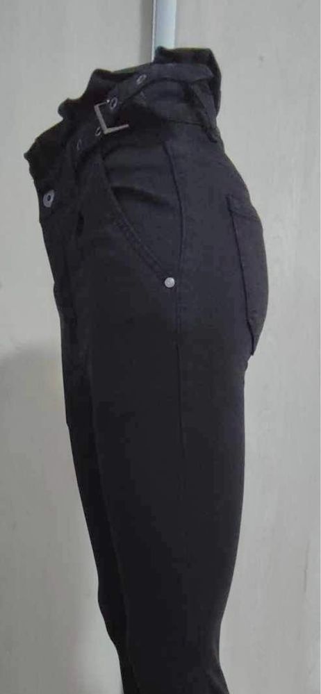 Czarne spodnie jeansowe skinny z wysokim stanem, Laulia, rozmiar S/36.