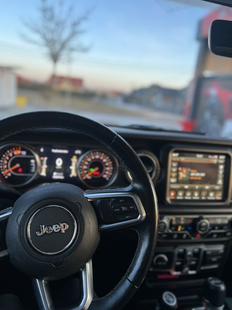 Jeep wrangler SAHARA