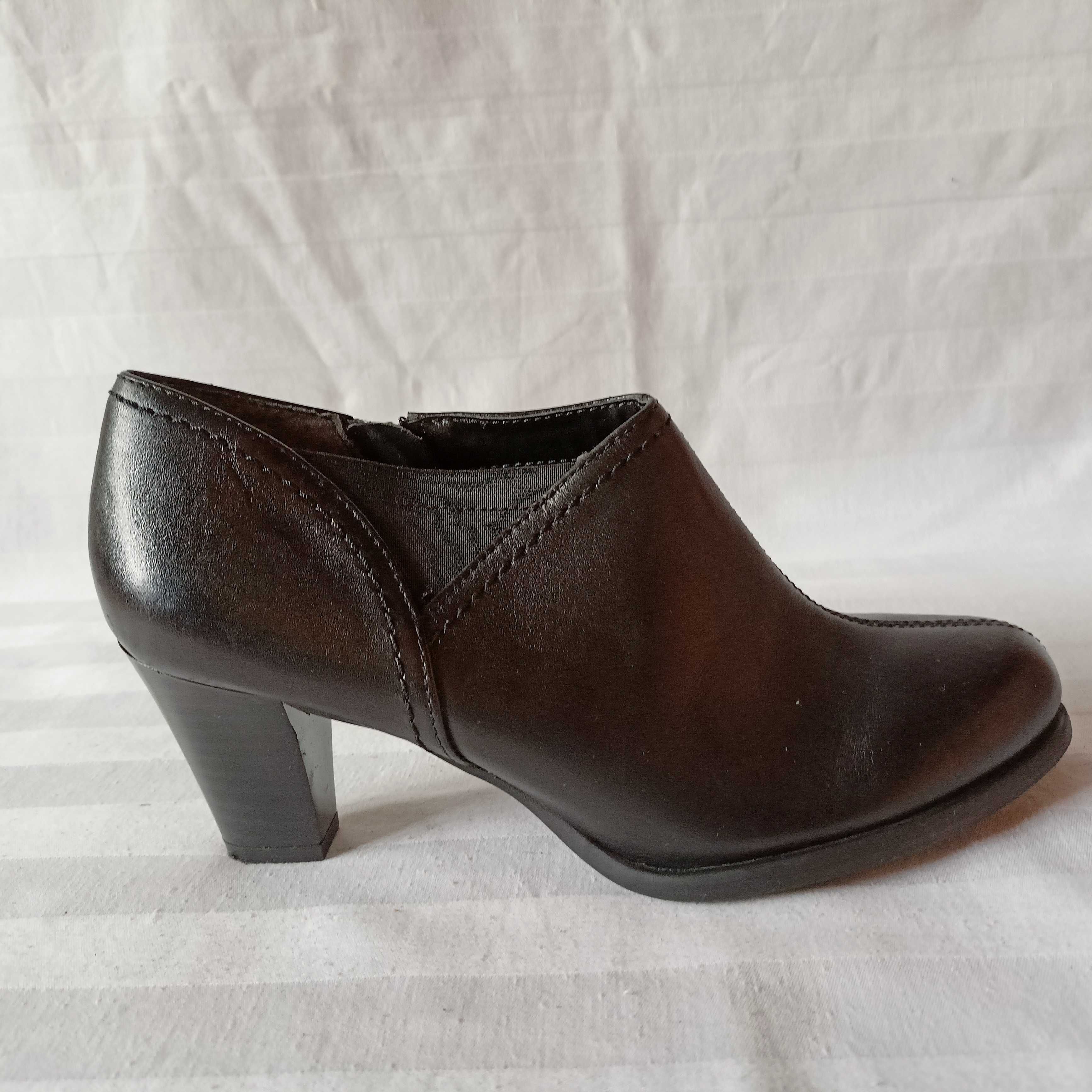 Clarks roz. 38,5 cm/5D/ - dł. wkł.24,5 cm- skóra- stan bdb