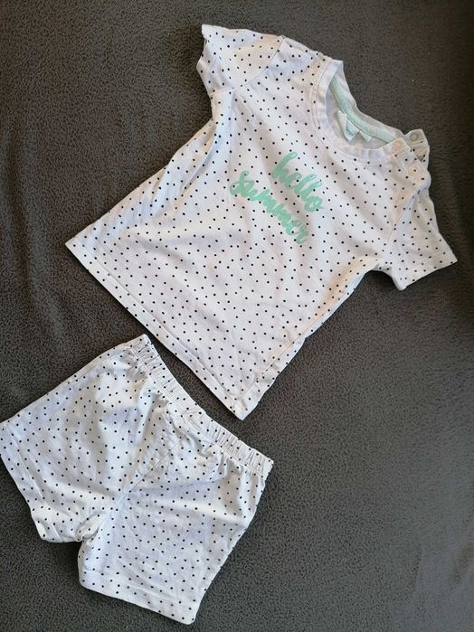 Impidimpi biała w kropki dwuczęściowa piżama napis r. 86/92cm 18-24m.