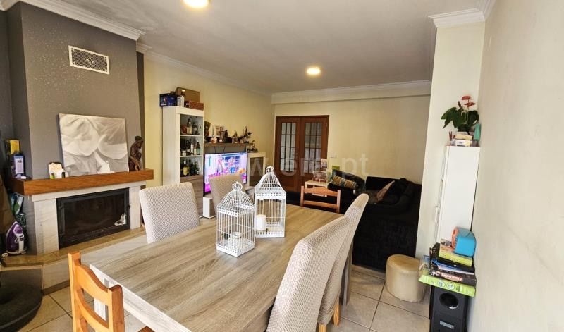 Apartamento T3 + Garagem + Sótão com dois Acessos