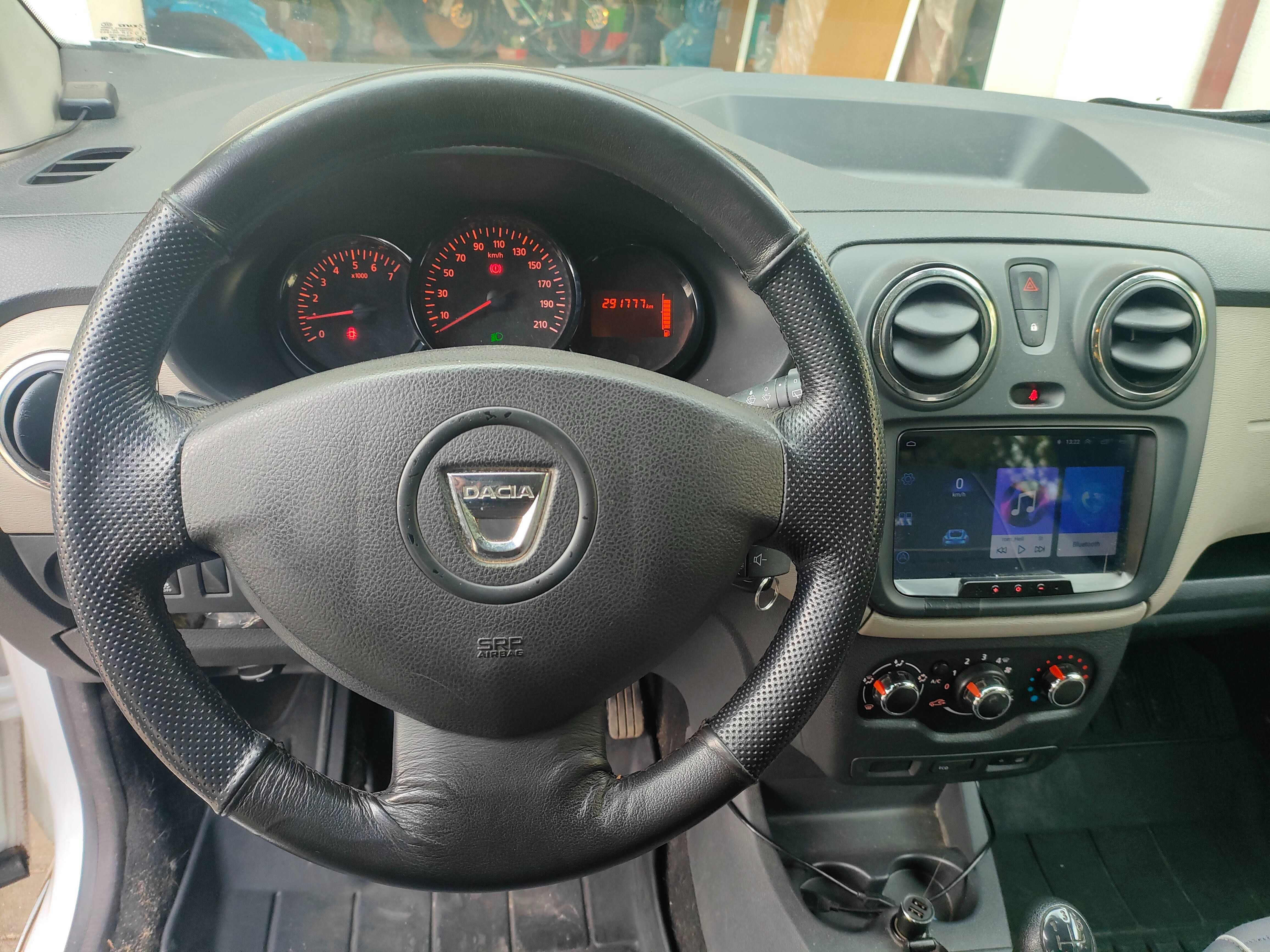 Dacia Lodgy 1.6 SCe Ambiance S&S salon Polska 2016, hak, gaz