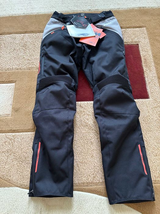 alpinestars sm5  Gaerne GX1  Raven Champion LEATT 3.5 Acerbis  KTM