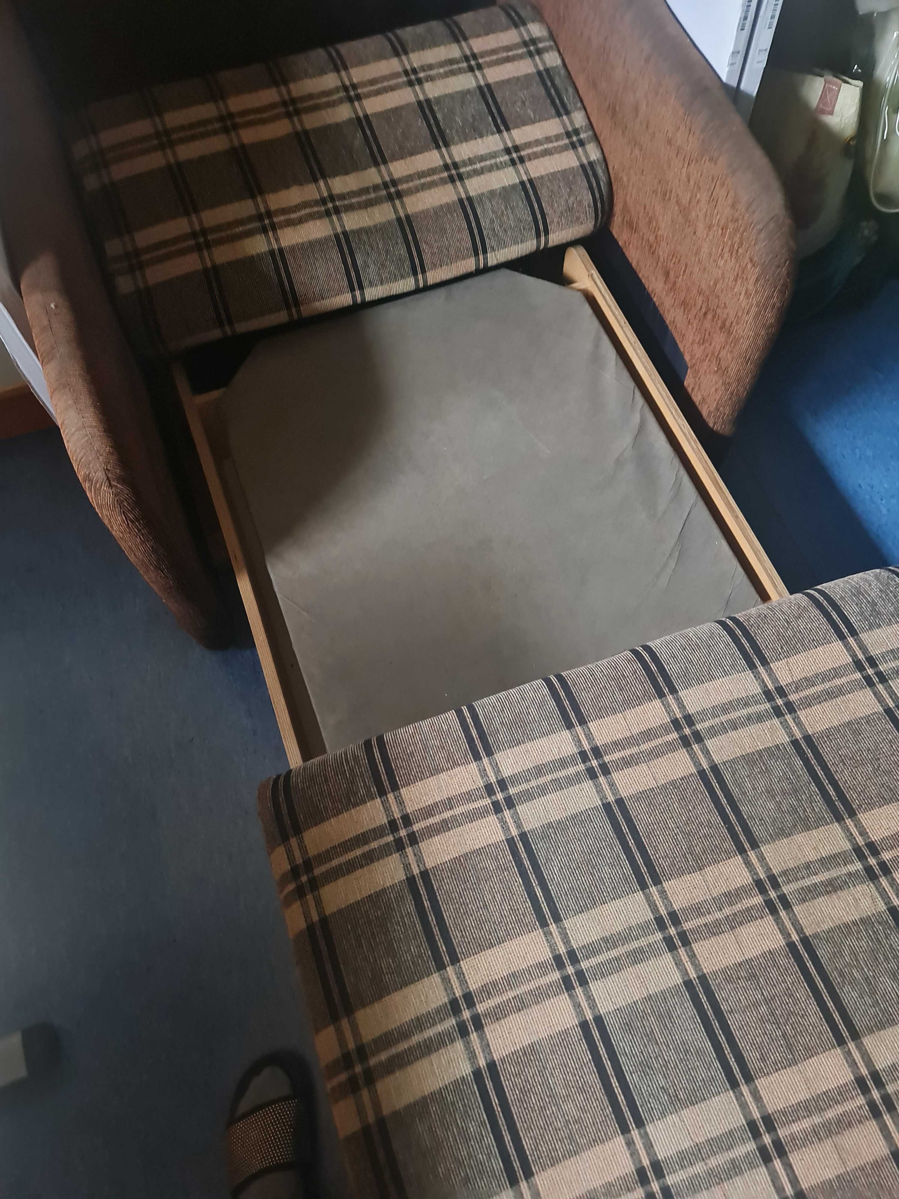 Fotel, kanapa 1 osobowa, rozkładana, bardzo wygodna.
