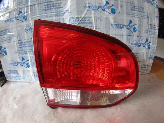 Farol Tras 89090892 5K0945093 VW GOLF 6 2011 1.4I 80Cv 3P Preto ESQ VALEO