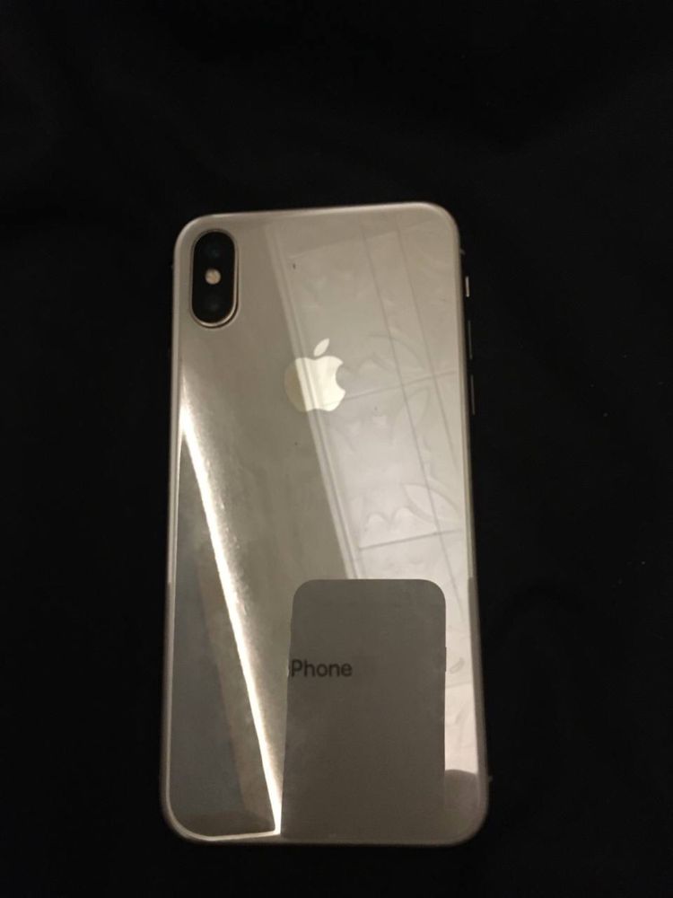 Iphone x  продам