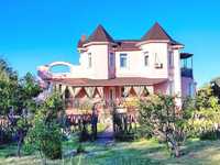 Продається комфортабельний  будинок на березі річки Інгул.