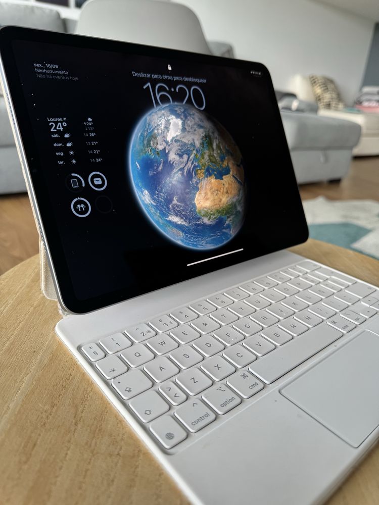 iPad Pro 11” + Magic Keyboard + Capa – Impecável