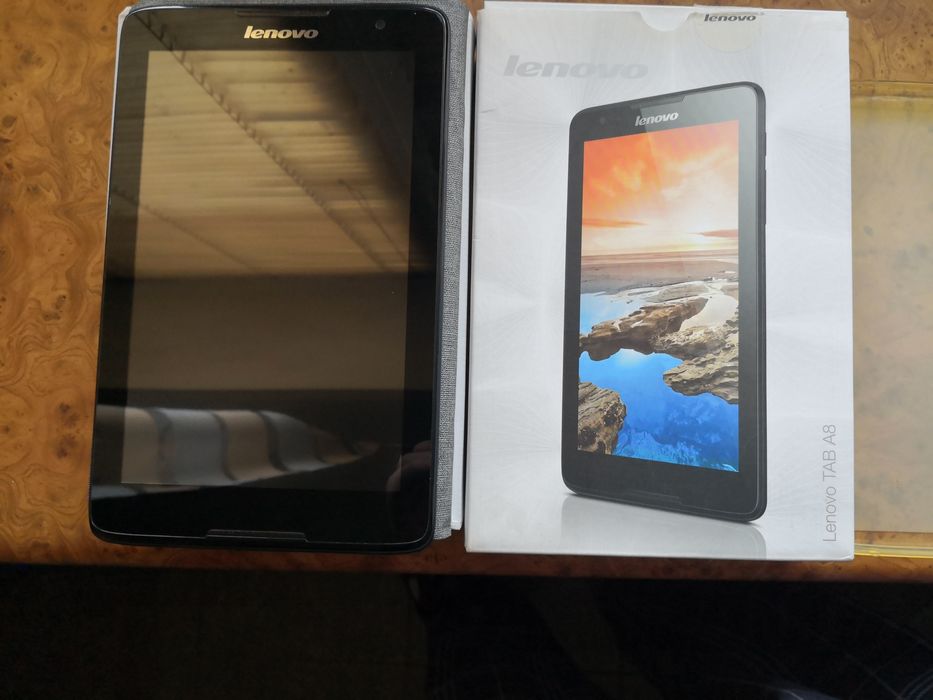 Планшет Lenovo A5500-H Tab A8 3G