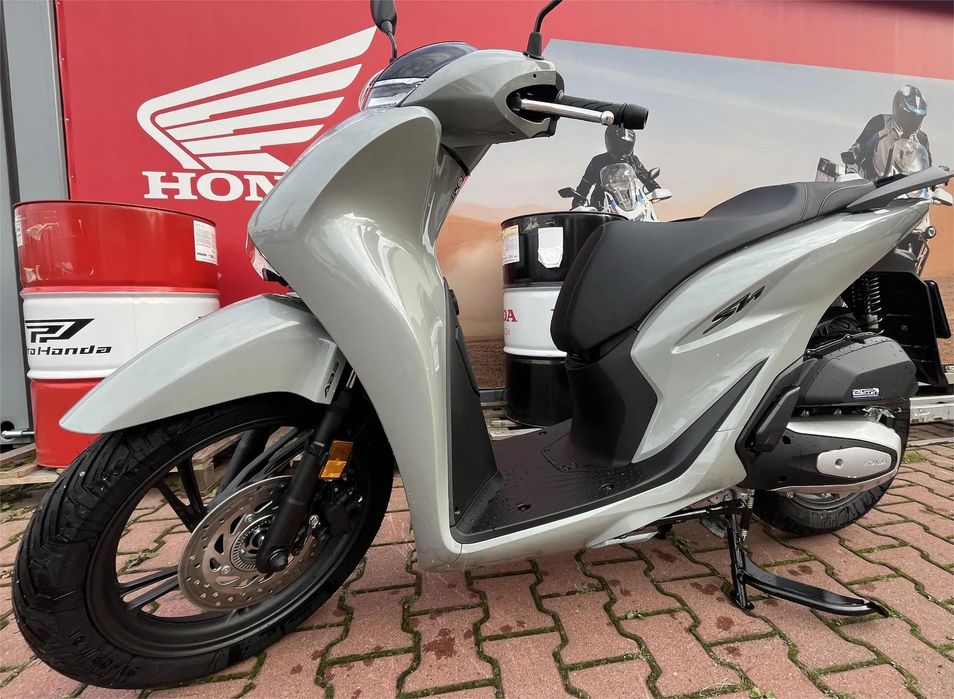 Honda SH Skuter SH 125 DEMO mały przebieg szary metalik od ręki gwarancja