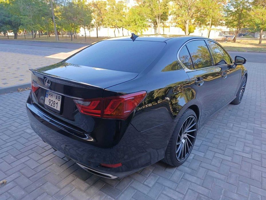 Lexus GS 350 2014 року 3.5 л. /бензин
