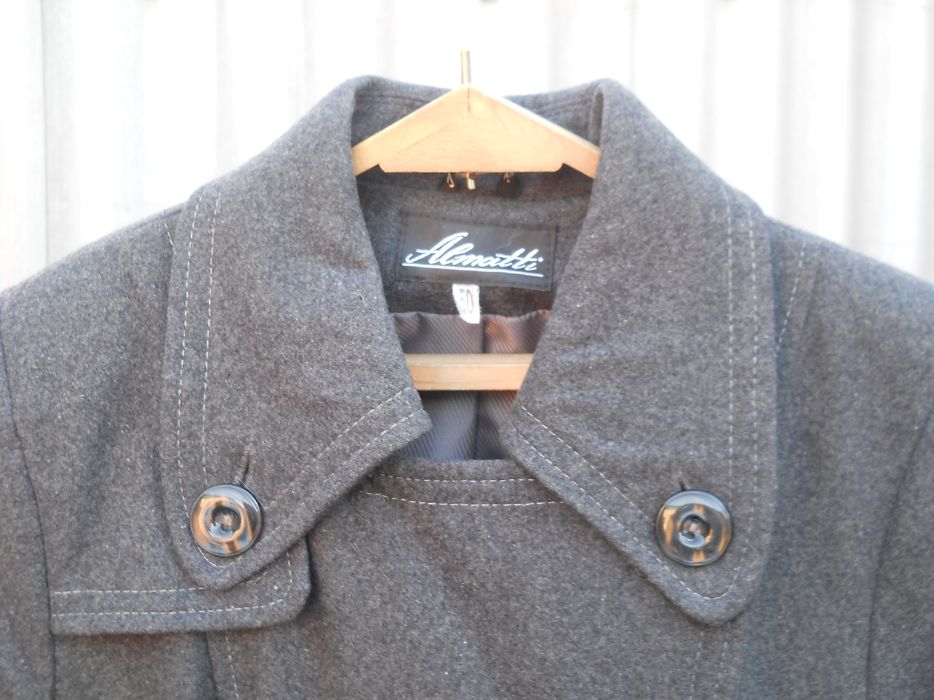 Женское пальто 48 размера (осень-зима) искусственный шелк