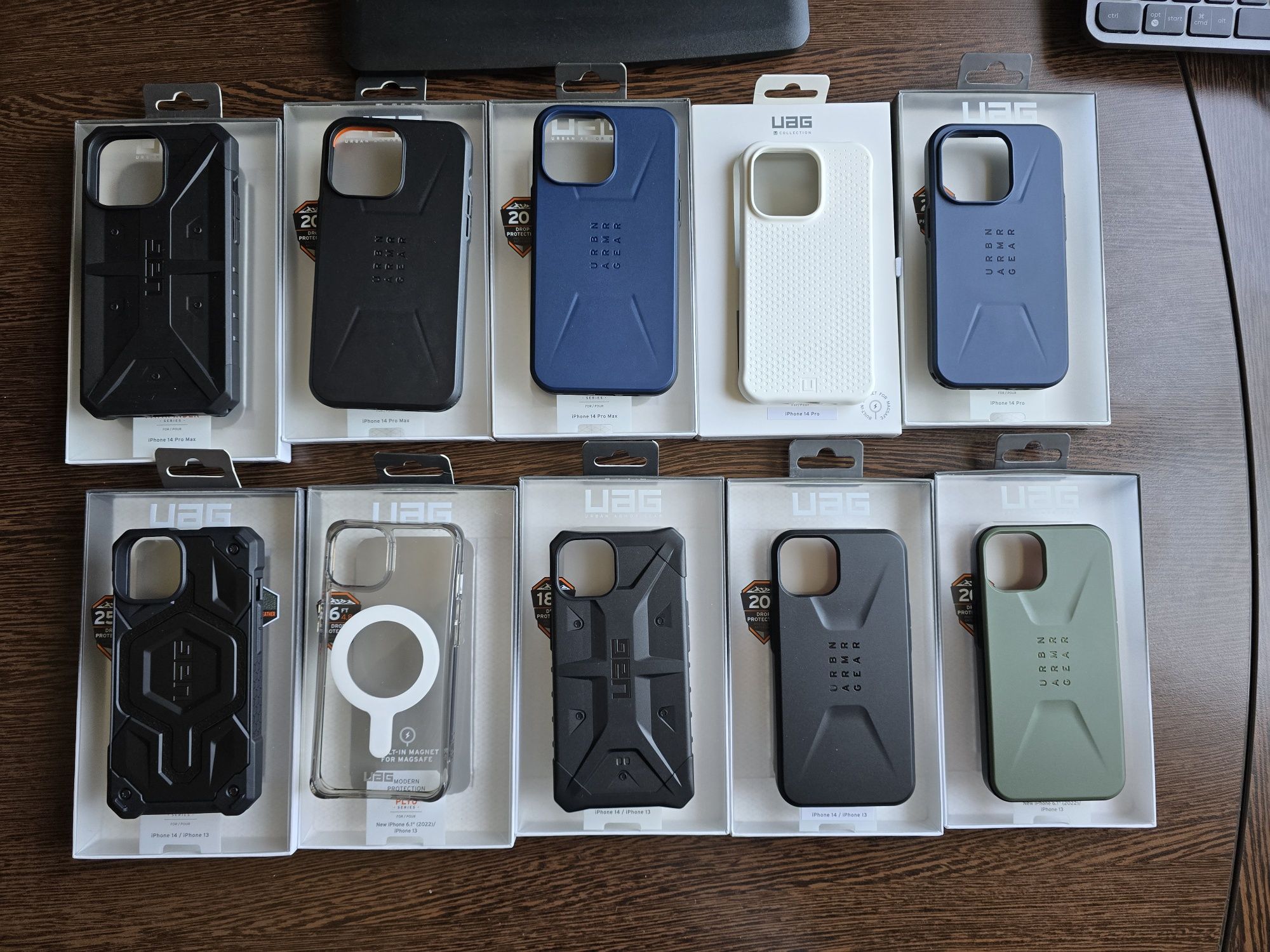 Чохол UAG для iPhone 13 (ОРИГІНАЛ)