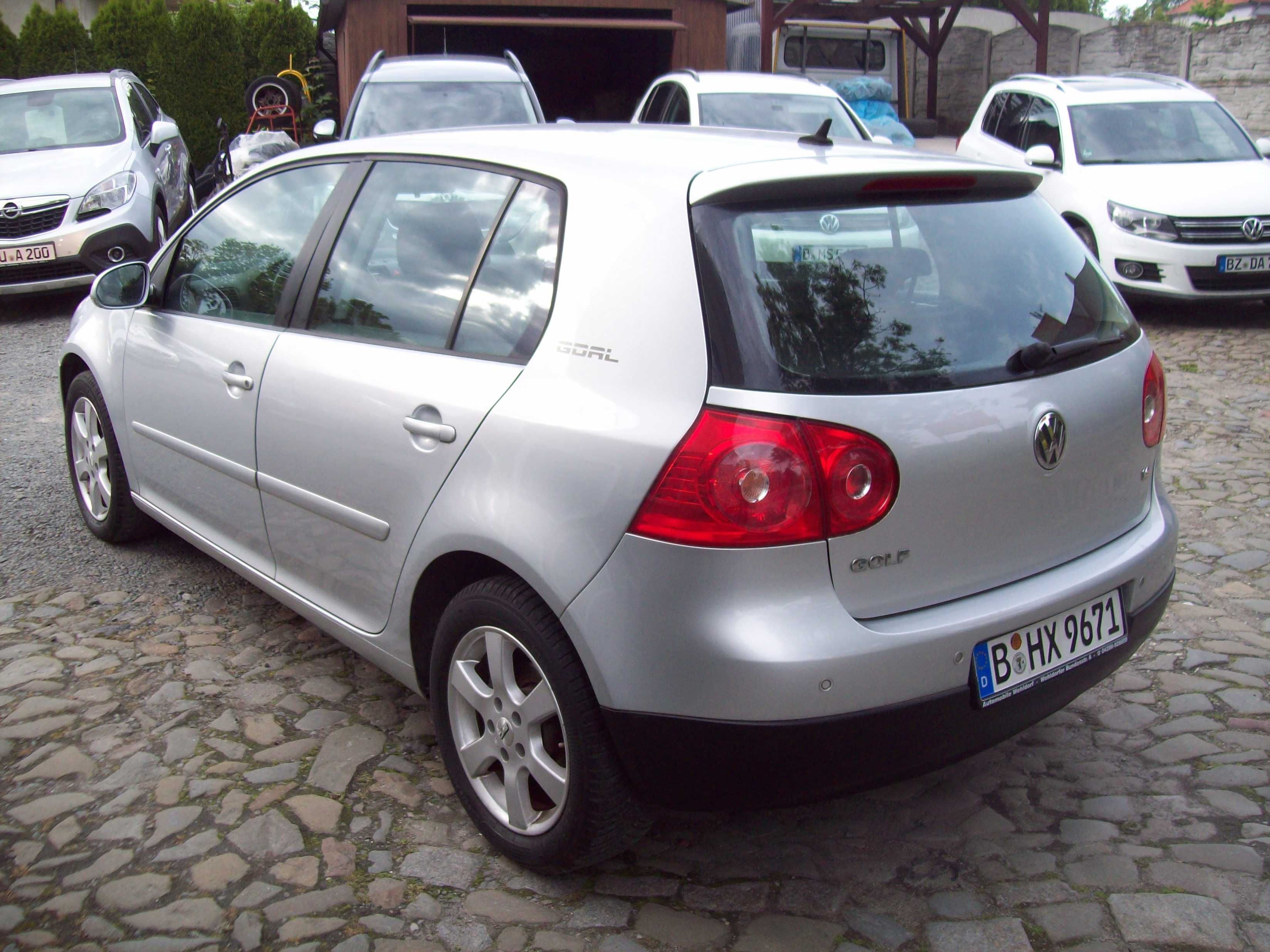 VW GOLF 1,6 MPI/5 drzwi/GOAL/stan b.dobry/