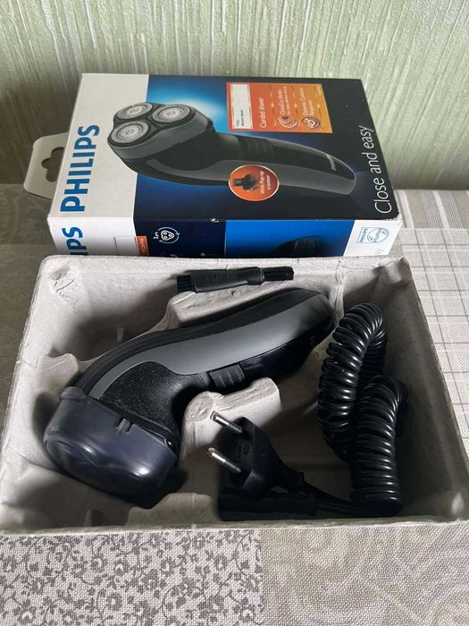 Електробритва PHILIPS HQ6946/16