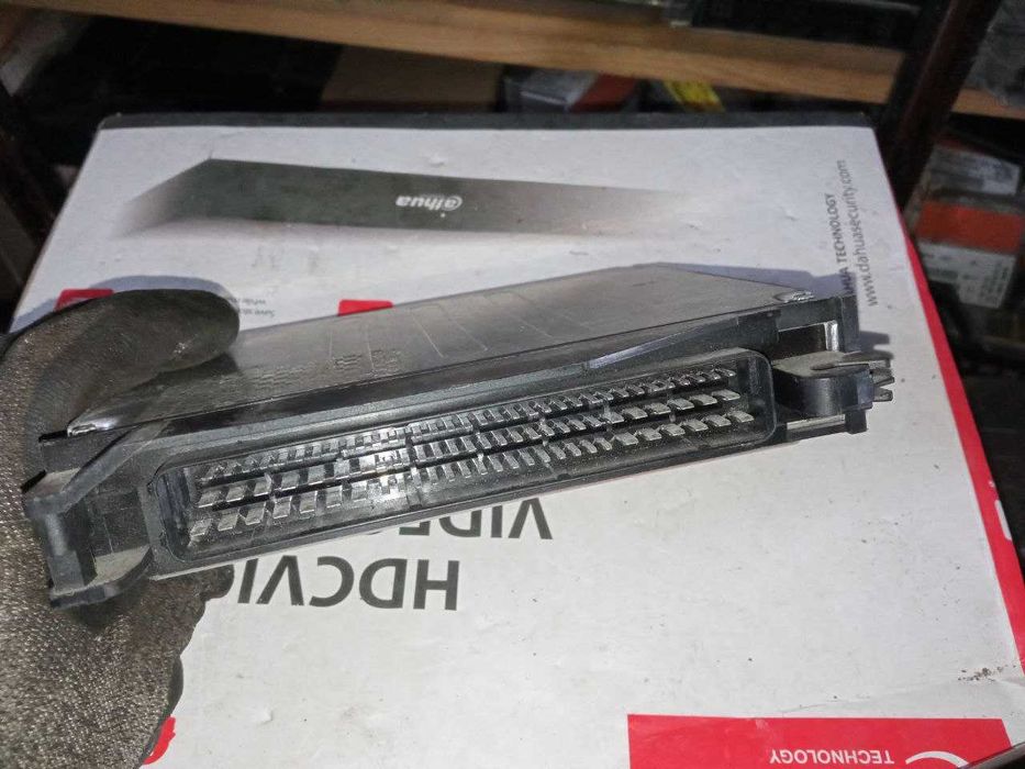 Блок модуль керування двигуном ЭБУ BMW E36 E39 M52 1429861 5WK90322