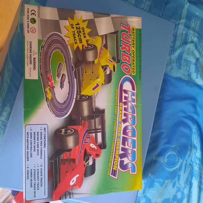Pista de Carrinhos Turbo Chargers (Slot Car)