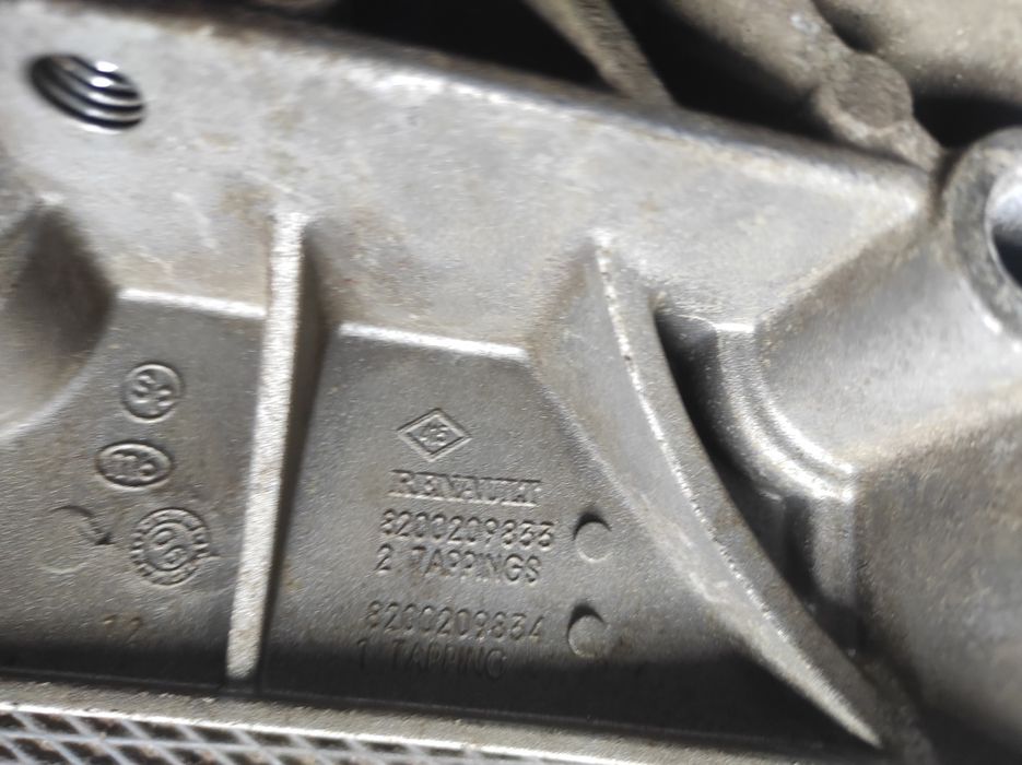 Кронштейн опори двигуна renault megane