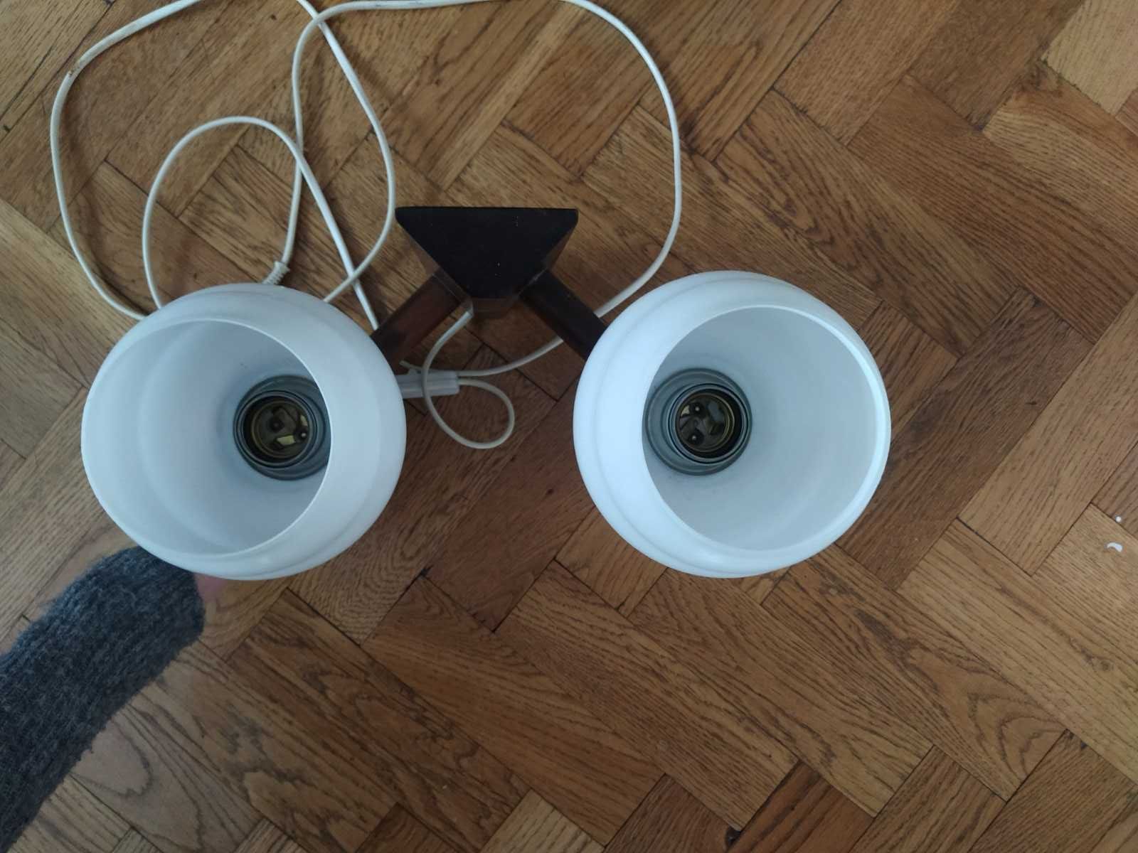Lampka drewniana białe klosze lampka PRL kinkiet