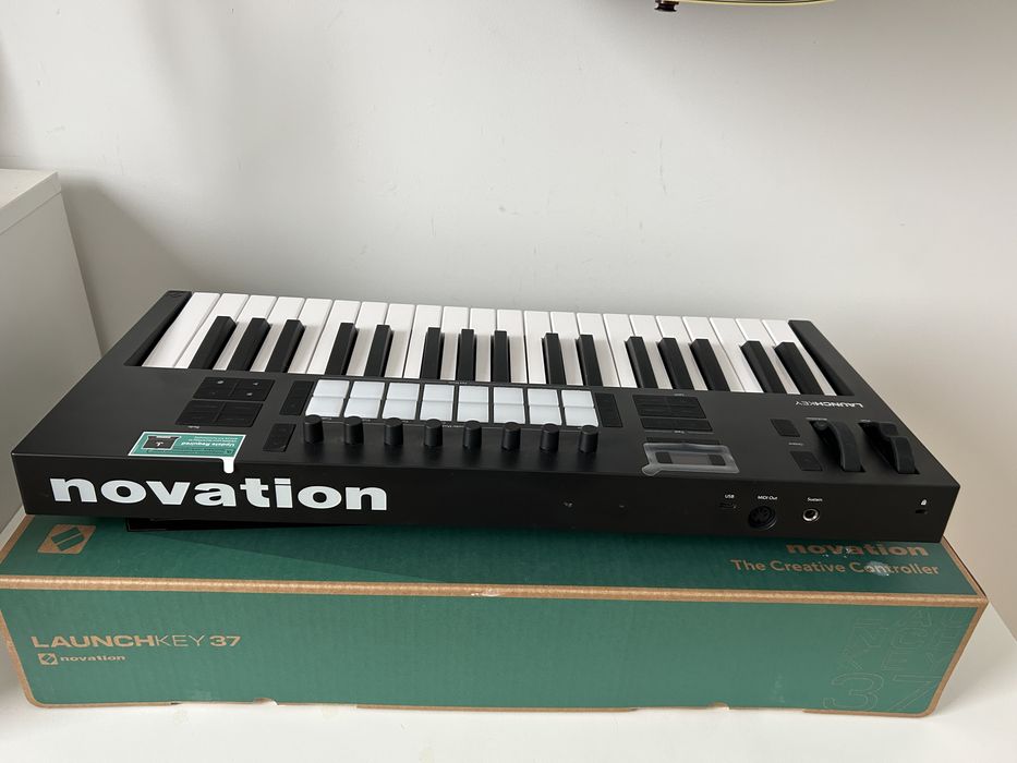 Novation Launchkey 37 MK4 pełnowymiarowa, gwarancja do 2027