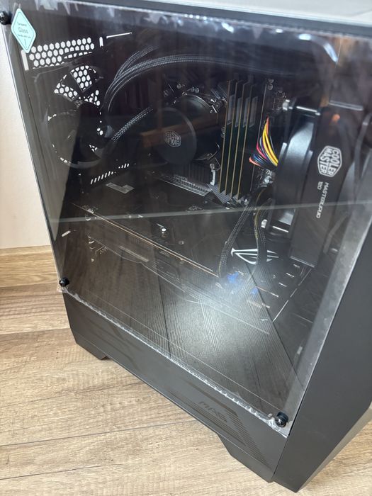 Komputer Intel Core i5-9400 DDR4 32GB 512GB NVMe 960GB SSD RX 5700XT