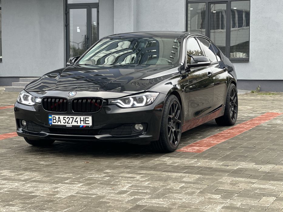 В продажі BMW 3 Series
