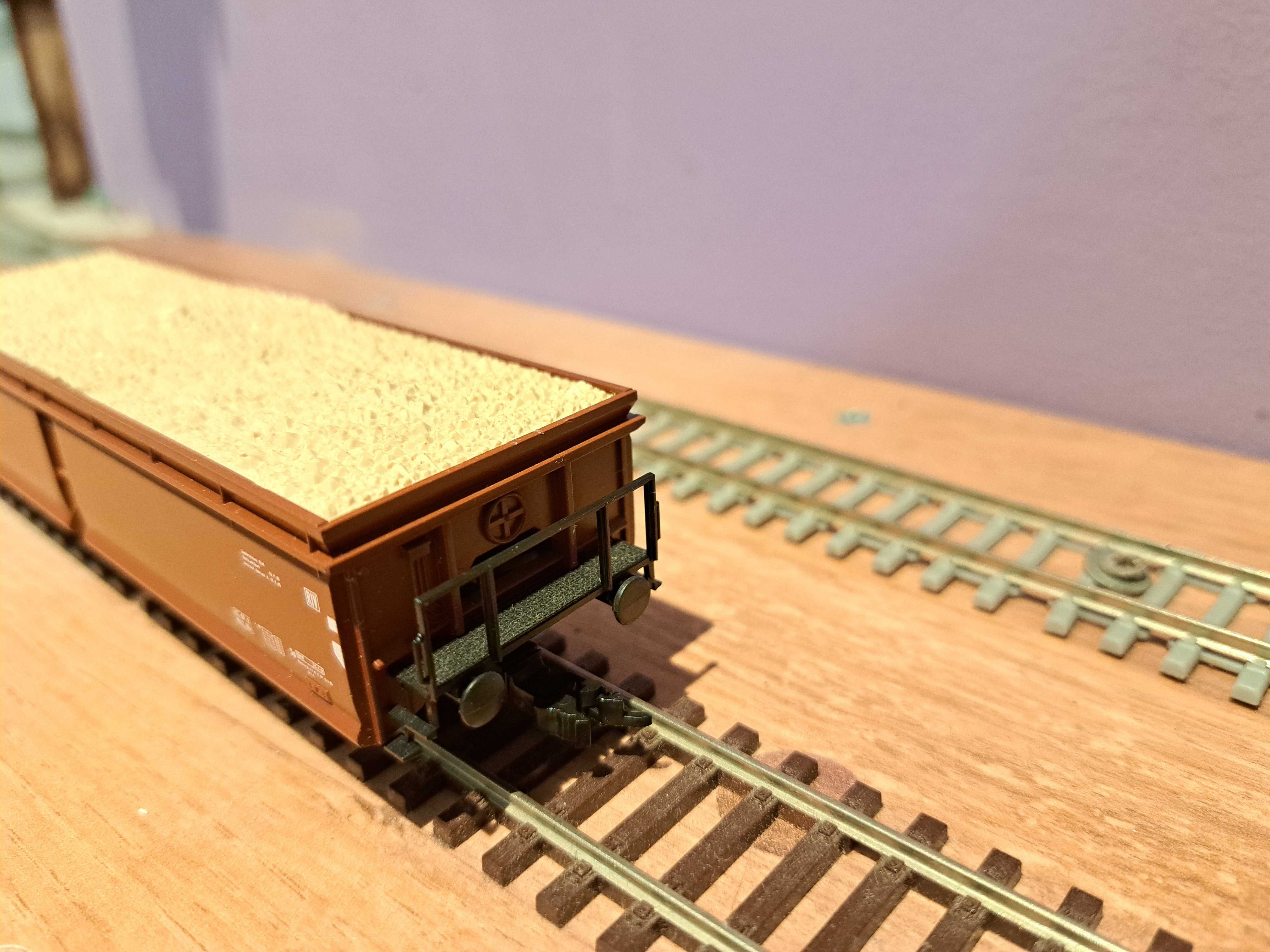 Wagon towarowy Lima L302703 H0