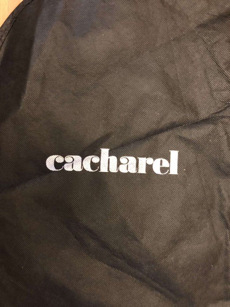 Чехол для одежды Cacharel