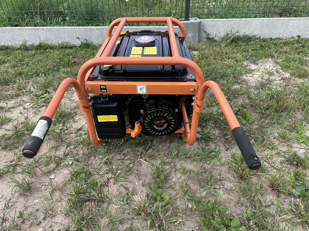 Agregat prądotwórczy CROSS TOOLS CPG 3000 V 230V 2,5kW