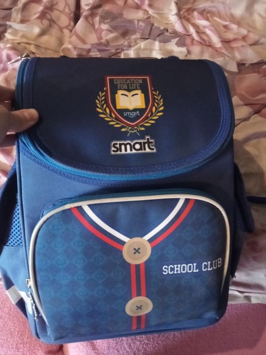 Шкільний портфель