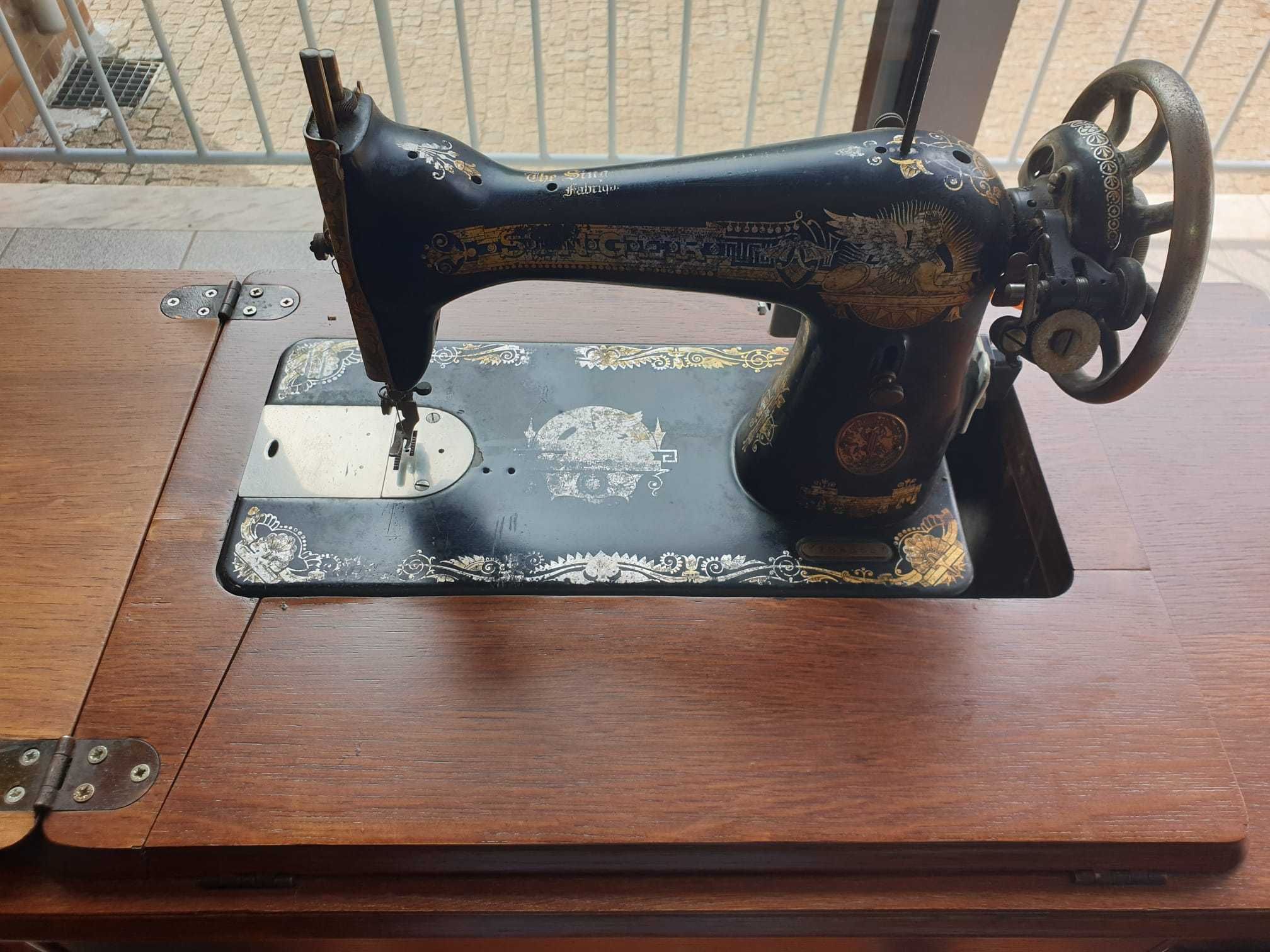 Máquina de custura