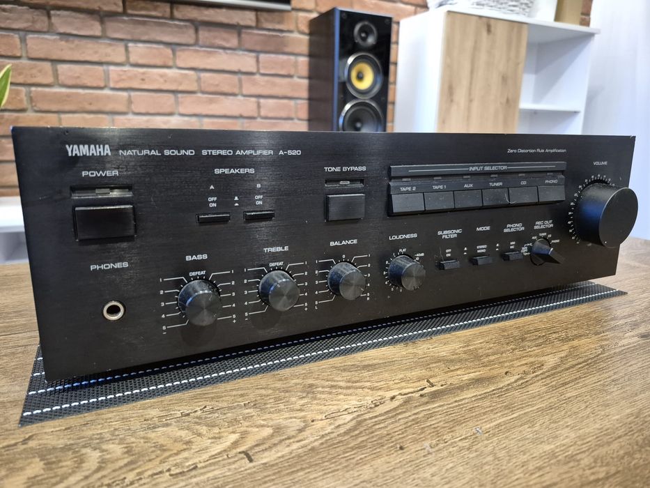 Mocny wzmacniacz vintage Yamaha A520, natural sound